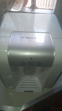 Bebedouro Eletrolux 