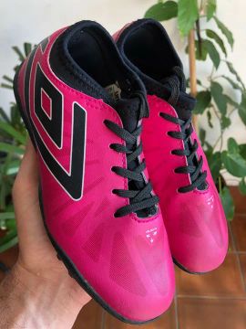 Chuteira Society UMBRO - Tamanho 31