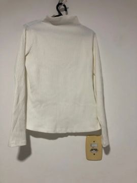 Blusa branca - Bazar solidário 