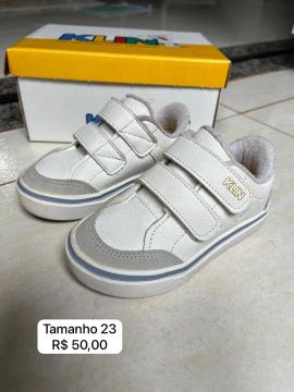 Vendo tênis, crocs menino TAM 23