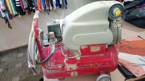 Vendo compressor com copo  por 1000 reois