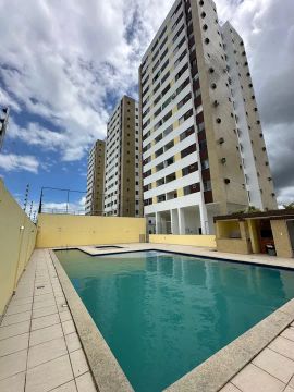 Apartamento com elevador por $ 215mil
