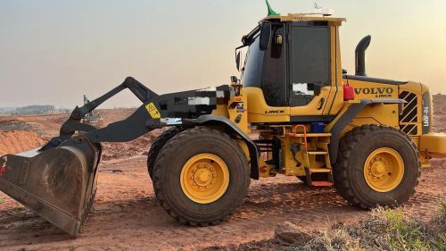 Volvo L60F-  Máquina de Construção