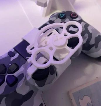 Volante adaptado para controle PS4
