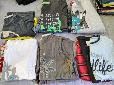 Lote de roupas infantis menino, Tam. 6/8, em excelente estado, menos de $10 a peça.