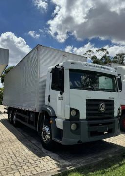 Volkswagen 24.250 6x2 Constellation