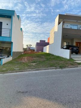 Terreno à Venda no Horto Florestal Villagio