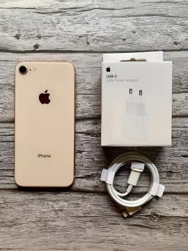 iPhone 8 de 64gb Gold semi novo