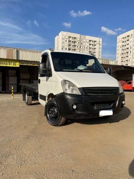 Guincho Plataforma Iveco 35S14 2011 Daily