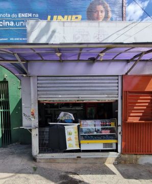 Banca de metal semi-nova 