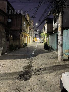VENDE-SE LINDO APARTAMENTO EM REALENGO