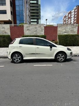 Fiat Punto Blackmotion Dual Modelo 2017