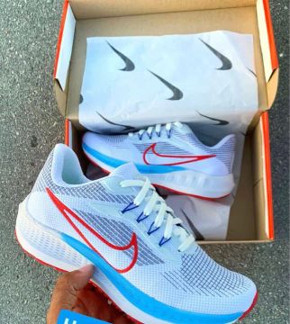 Promoção: Tênis Nike Air Zoom Pegasus . 1 par 130, 2 pares por 200$