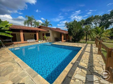 Chácara à venda, 2 quartos, 6 vagas, Colinas do Piracicaba (Ártemis) - Piracicaba/SP