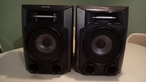 02 Caixas de Som Philips