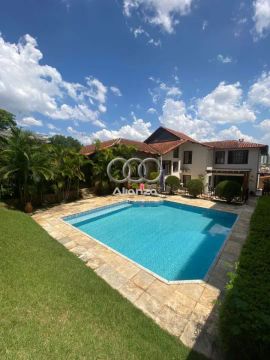 Casa à Venda no Bairro Paquetá.