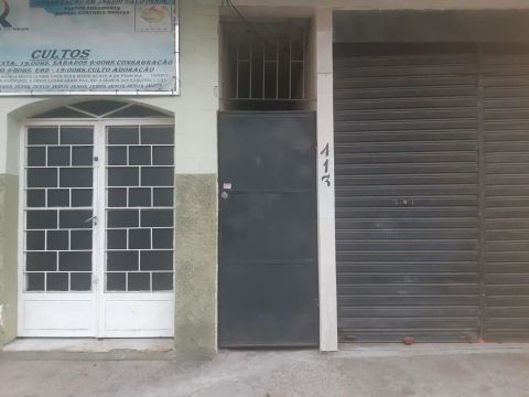 Venda Imóvel (2 lojas frente + 1 casa fundos)