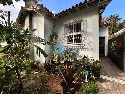 Casa- Petrópolis, Centro