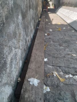 Fundação em madeira - Ótimo estado!