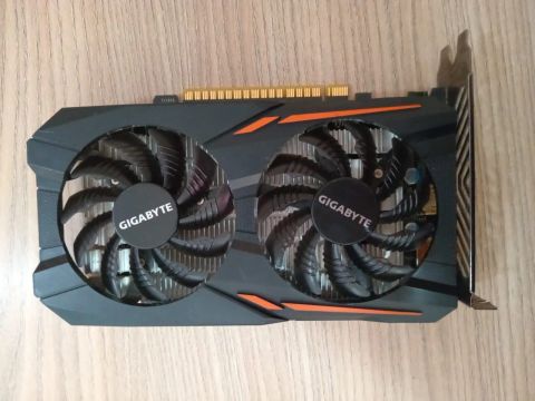 GTX 1050 Ti 