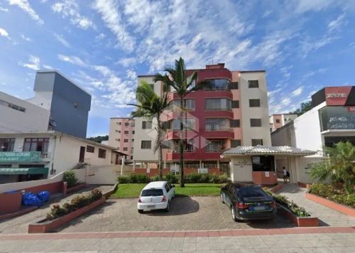 Apartamento em PANTANAL