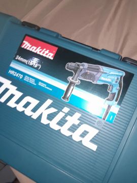 Martelo Perfurador Rompedor Makita HR2470 24mm