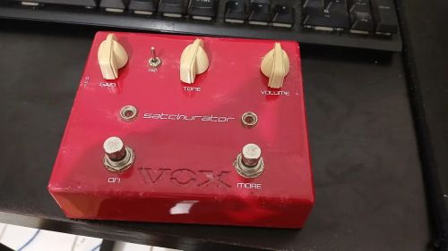 Pedal de Overdrive Distorção Vox Satchurator Joe Satriani