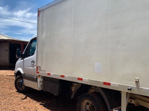 Sprinter 515 baú refrigerado 