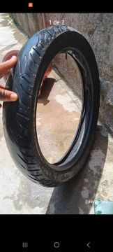 Pneus de moto 