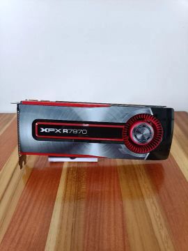Placa de Vídeo XFX R7970