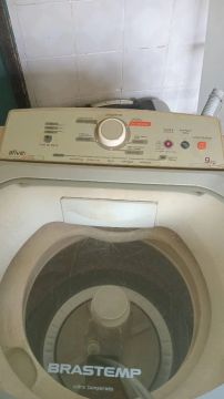 Maquina de lavar roupa 