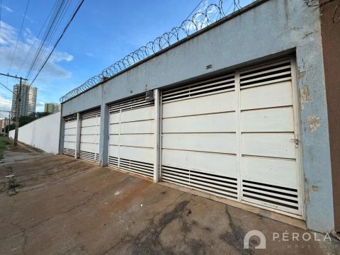 Casa 03, 1 quarto, Rua C-66, Setor Sudoeste - Goiânia