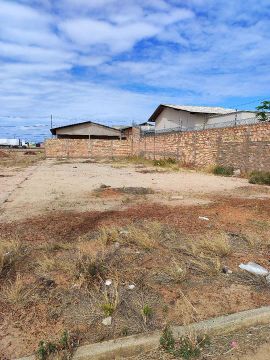 Terreno plano em ótima localização 