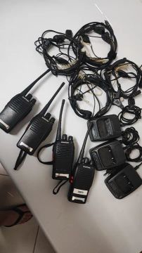 Kit de 4 Rádio HT Baofeng BF 777S + Acessórios