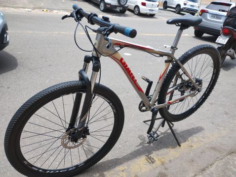 Vendo uma bike aro 29 quadro 19 giant 