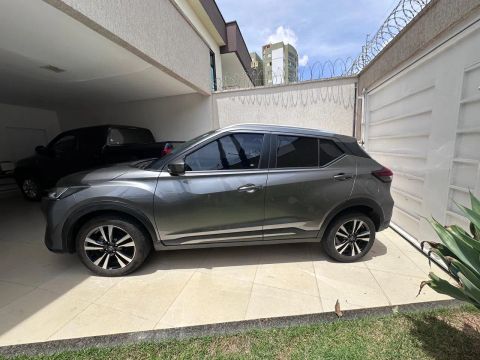Nissan kicks 1.6 Advance