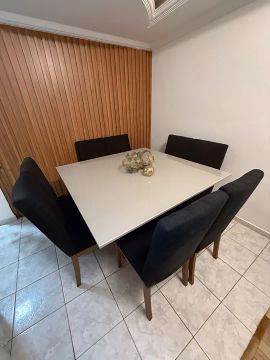 Mesa de Jantar 8 lugares - seminova