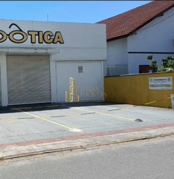 SALA COMERCIAL em NAVEGANTES - SC, CENTRO