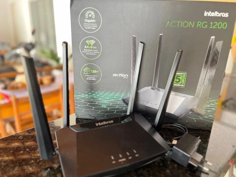 Roteador Intelbras Action RG 1200 Gigabit Dual Band 2,4 e 5 GHz