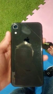 iPhone XR