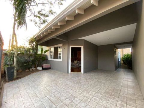 SEMI-MOBILIADO, COM 3 QUARTOS, SUÍTE, MEZANINO E JARDIM EXCLUSIVO!