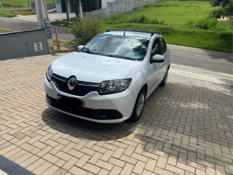 Renault Logan Expression 1.0 2015 - Completo e Econômico!