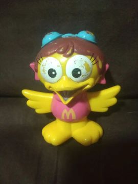 Boneco de Pássaro Amarelo do Mc Donald's