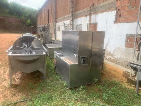 Máquinas para produção industrial - Usadas