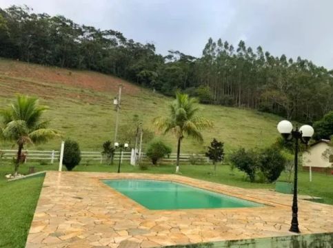 sitio floresta cantagalo rj