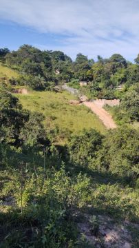 LOTE 552²  AO LADO DE LOTE DA PREFEITURA ,LOCALIZADO EM SÃO JOAQUIM DE BICAS