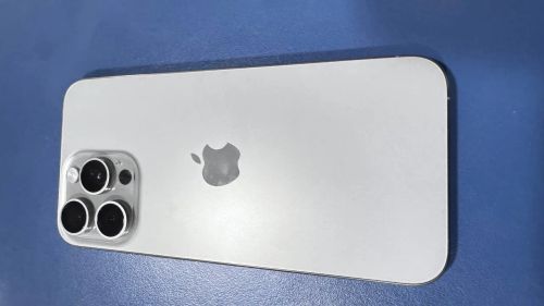 iPhone 15 Pro Max 256 - Prata