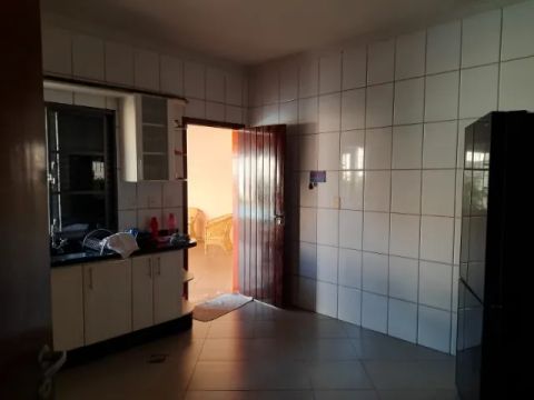 Casa Cuiabá 4 quartos 