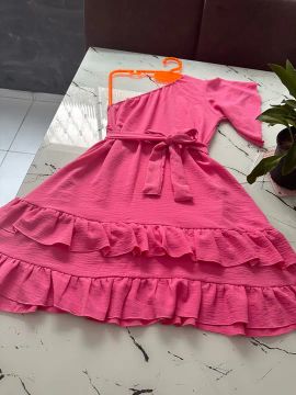 Vestido Rosa com ombro único ?