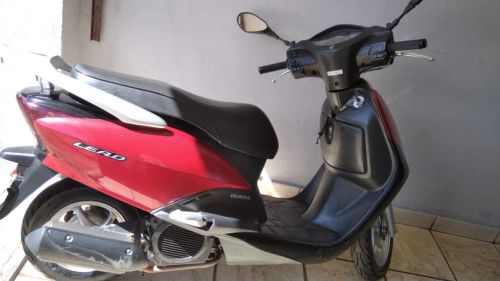 Honda Lead 110cc - Scooter em ótimo estado